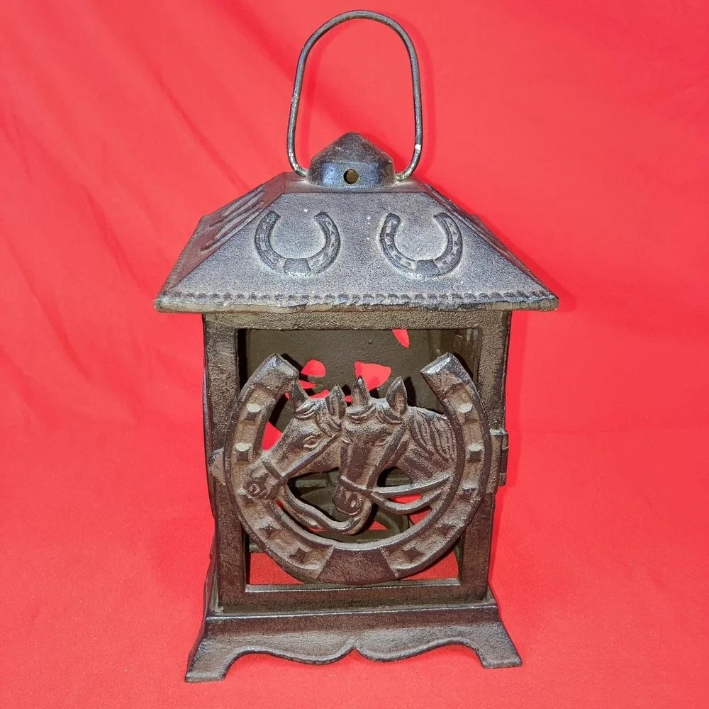 Vintage Lucky Horse Shoe Cast Iron Lantern / Equine Garden Lighting / 11.5″h